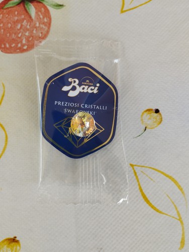 Sorpresa uovo pasqua baci - pasqua,